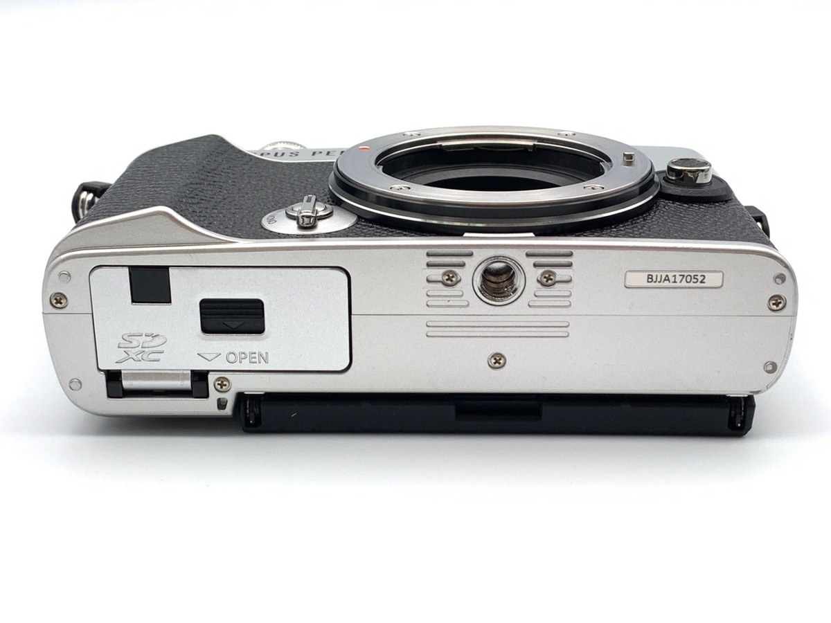 PEN E-P7 ボディ シルバー【2030万画素】