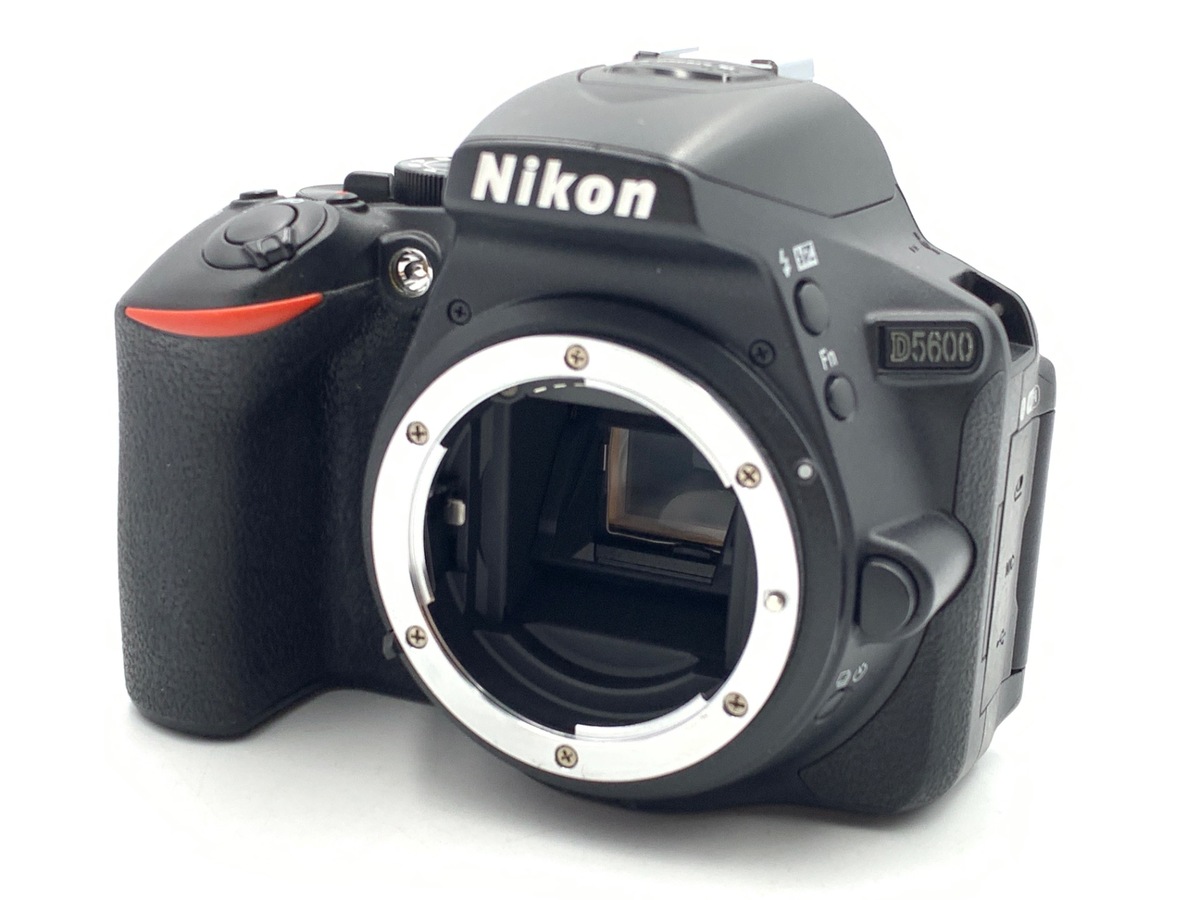 D5600 ボディ【2416万画素】