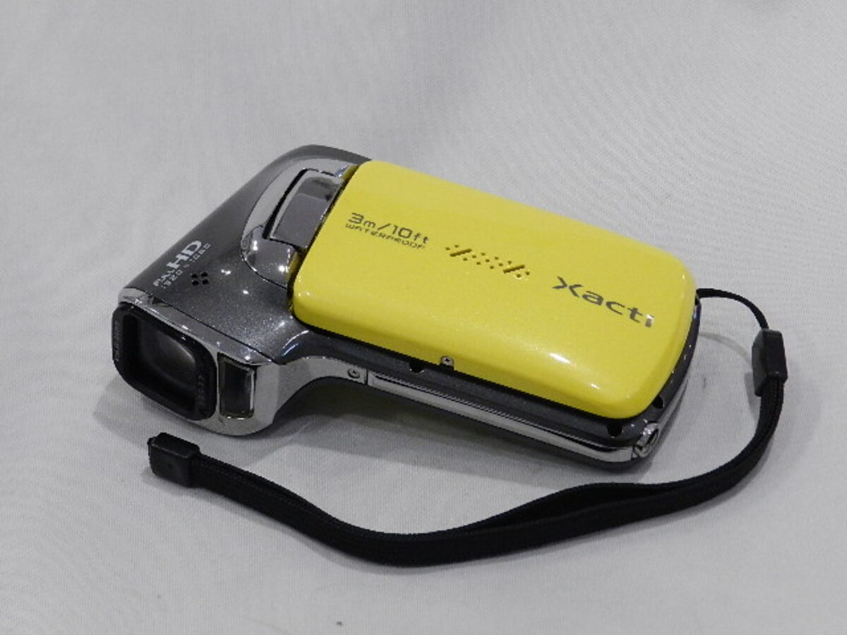 SANYO Xacti DMX-CA100 イエロー 中古 中古】サンヨー（SANYO）DMX-CA100 イエロー【1430万画素】｜｜カメラ
