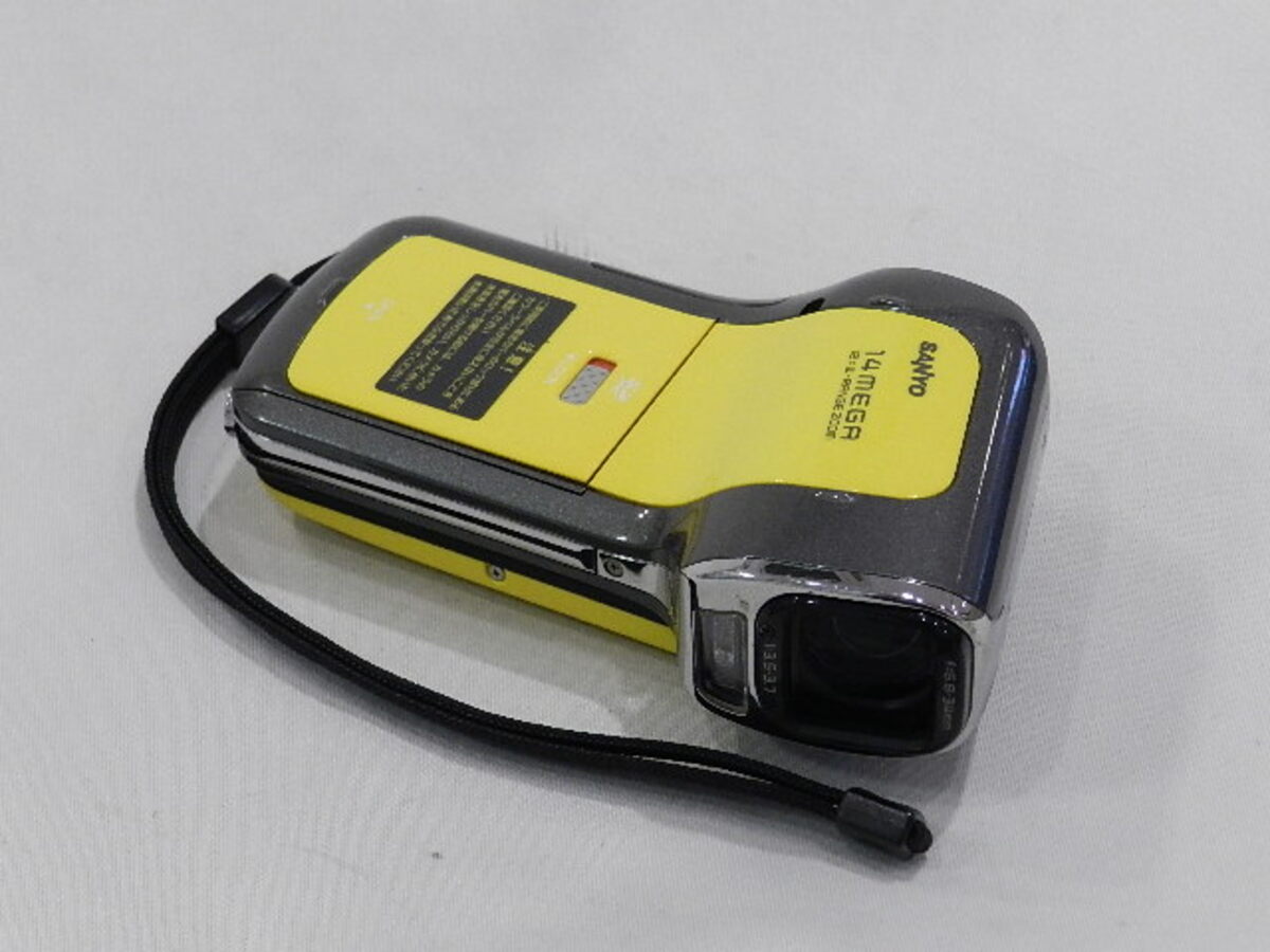 SANYO Xacti DMX-CA100 イエロー 中古 中古】サンヨー（SANYO）DMX-CA100 イエロー【1430万画素】｜｜カメラ