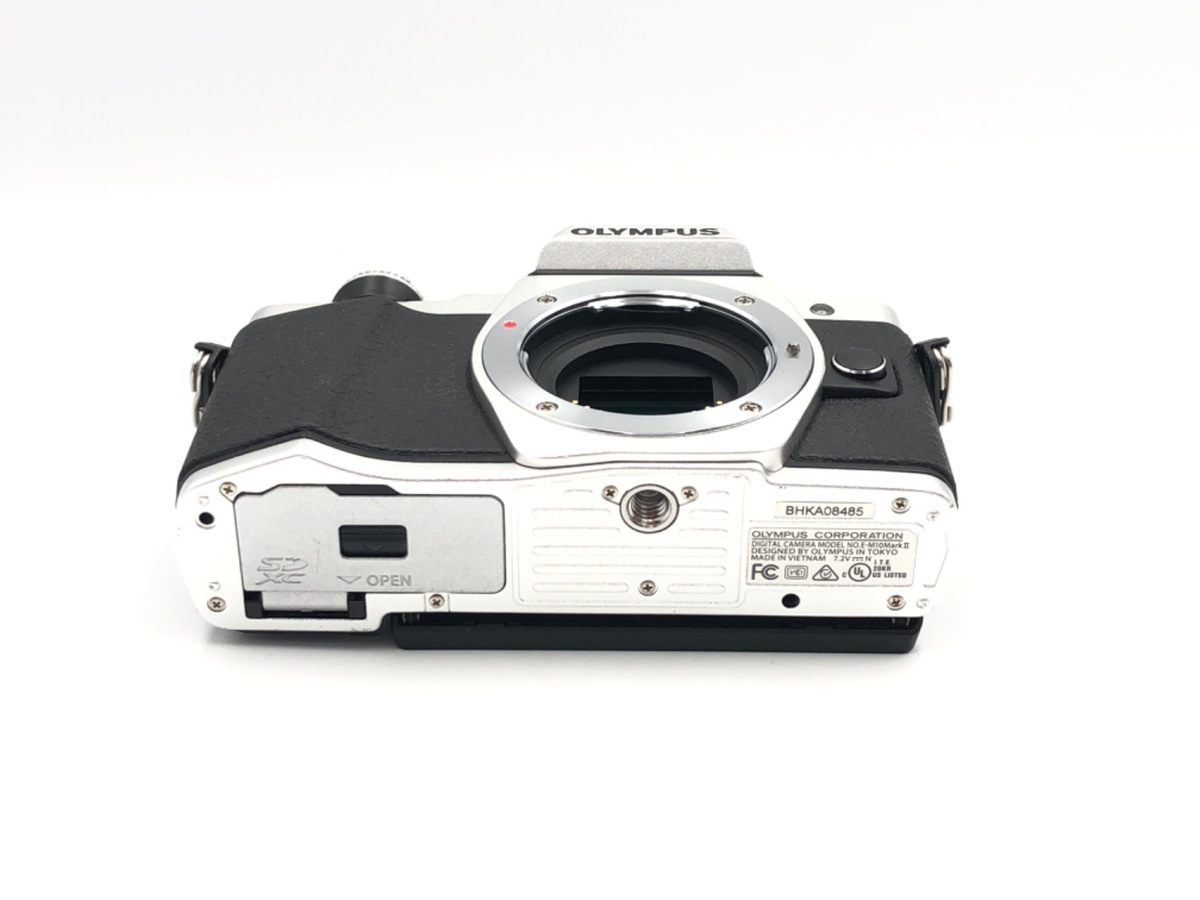 中古：B(並品)】オリンパス OM-D E-M10 MarkII ボディ シルバー