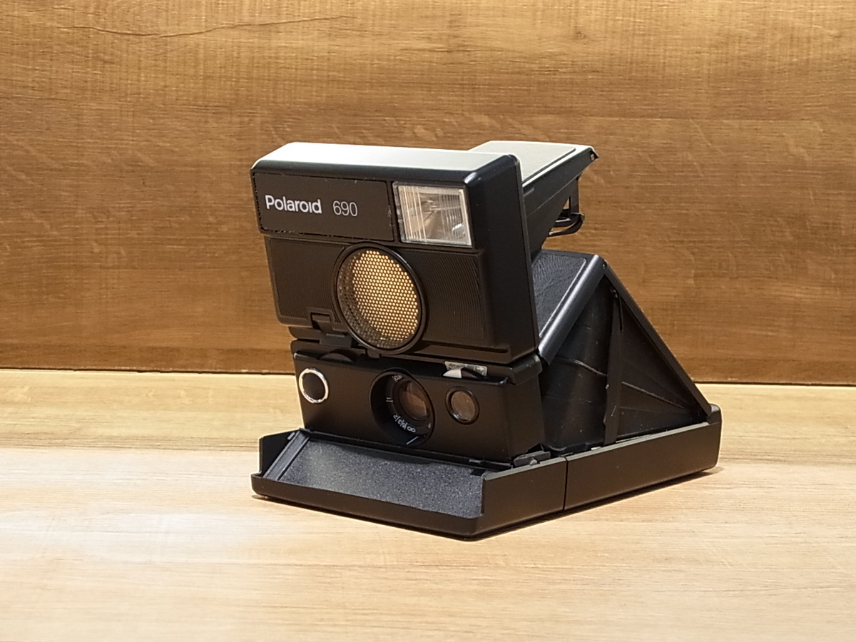 Polaroid 690 動作確認済み 中古：AB(良品)】Polaroid（Polaroid）Polaroid 690 | 2445230083641