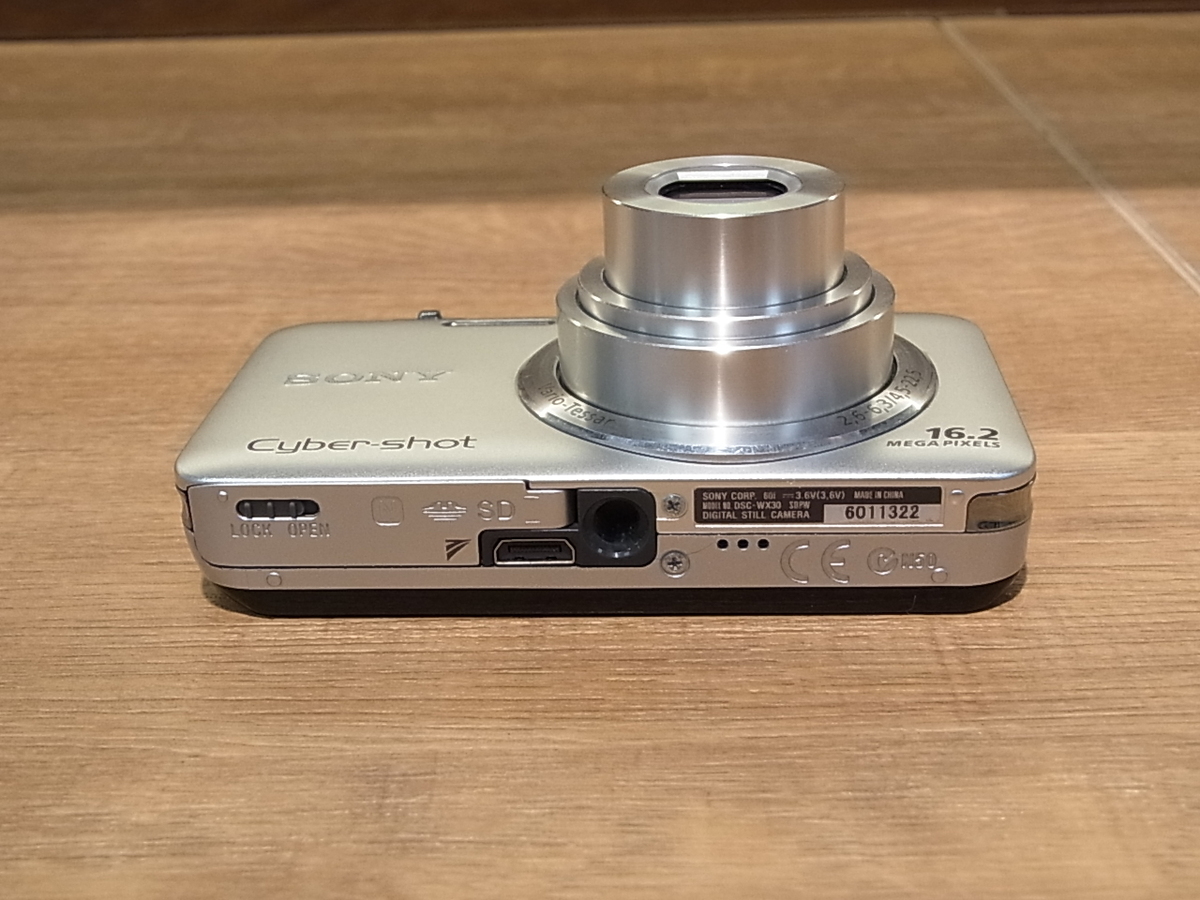 DSC-WX30 シルバー【1620万画素】