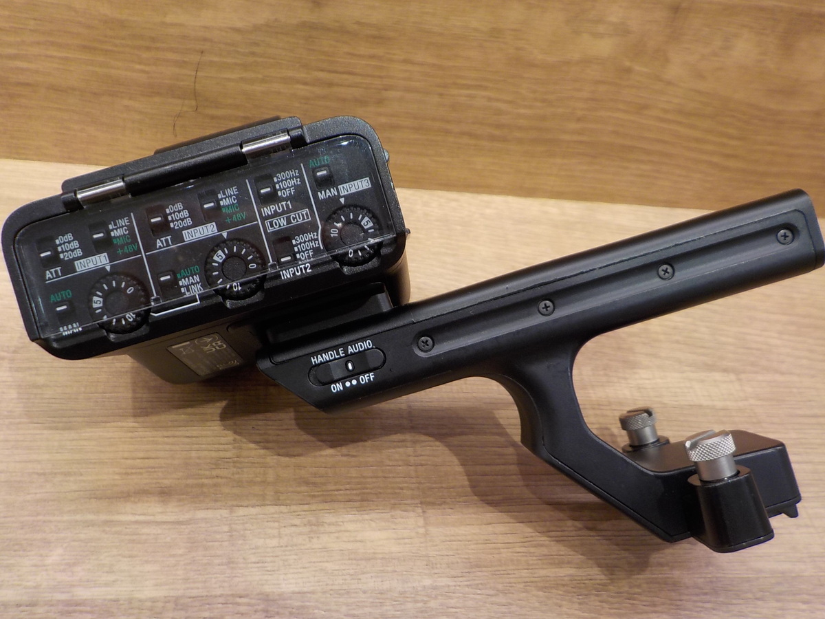 新品開封・中古美品　SONY (ソニー) XLRハンドルユニット XLR-H1 SONY FX3用 XLRハンドルユニット XLR-H1 Used Sony XLR-H1 XLR