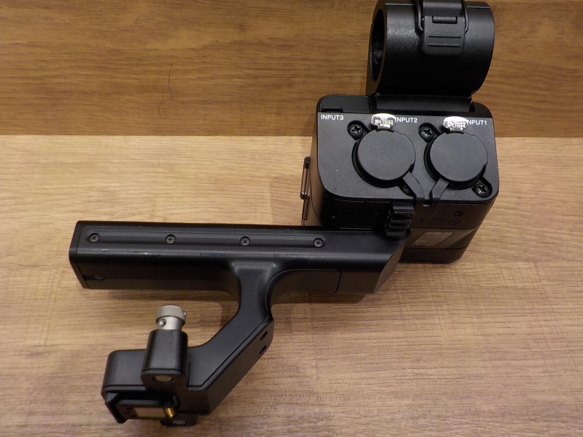 中古：B(並品)】ソニー XLRハンドルユニット XLR-H1 | 2445240031083