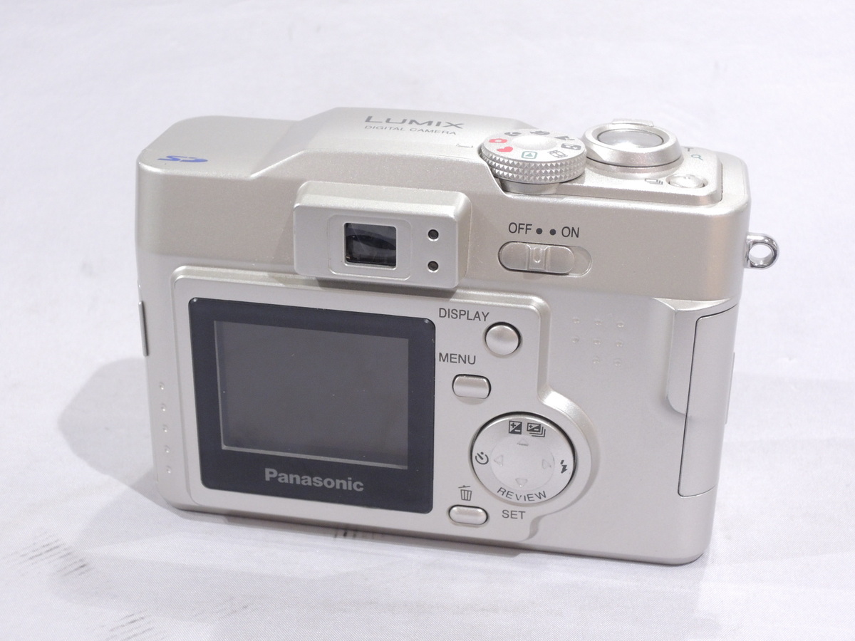 中古：B(並品)】パナソニック（Panasonic）DMC-LC33 シルバー【320万 
