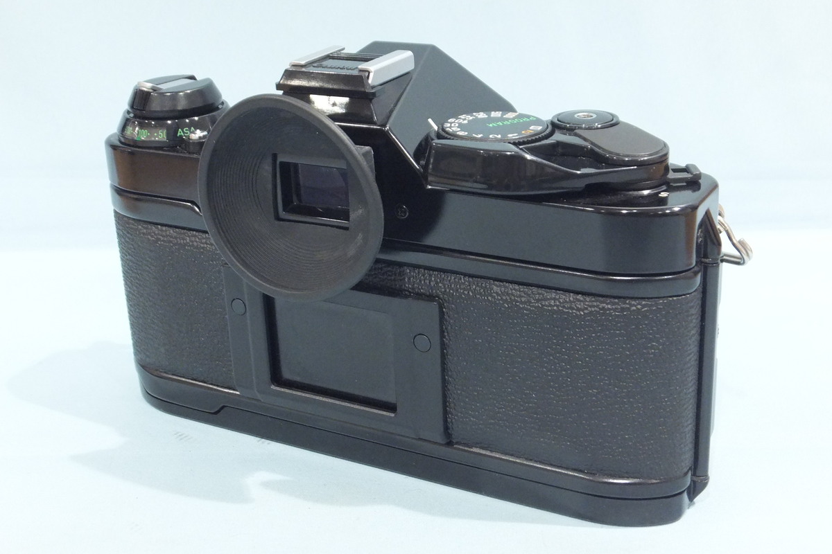 直★キャノン CANON AE-1 ボディ#220166 中古：C(やや難あり)】キヤノン AE-1P ボディ ブラック
