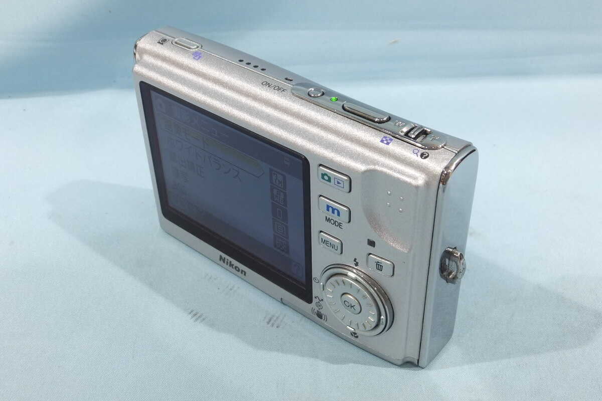 Nikon デジタルカメラ COOLPIX S8 シルバー COOLPIXS8S 中古 難あり品 ニコン（Nikon）COOLPIX S8 グロスシルバー710