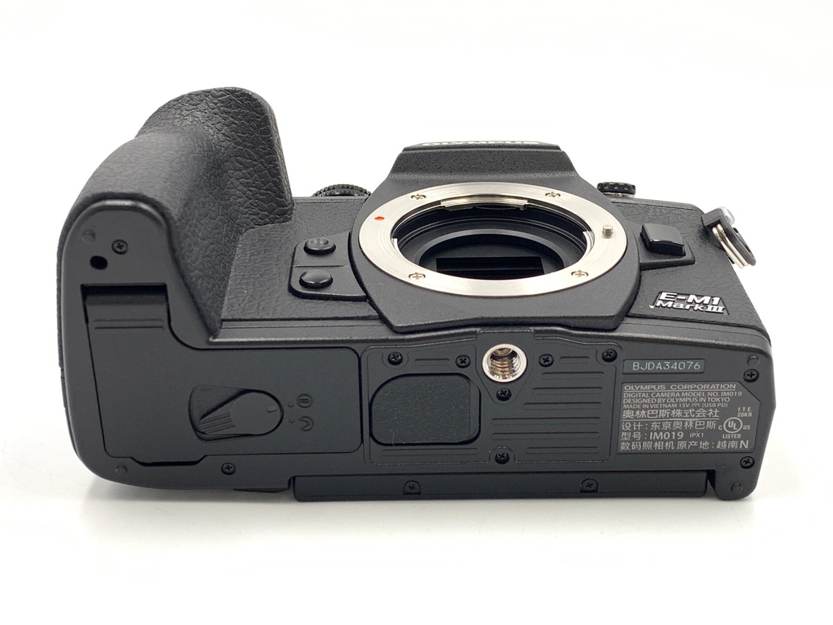 OM-D E-M1 Mark III�y2037����f�z