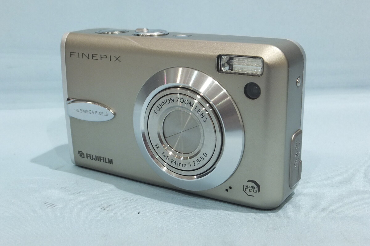 FinePix F30�y630����f�z