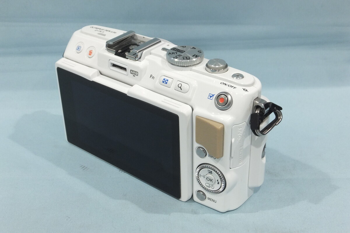 E-PL5 ボディ ホワイト【1605万画素】