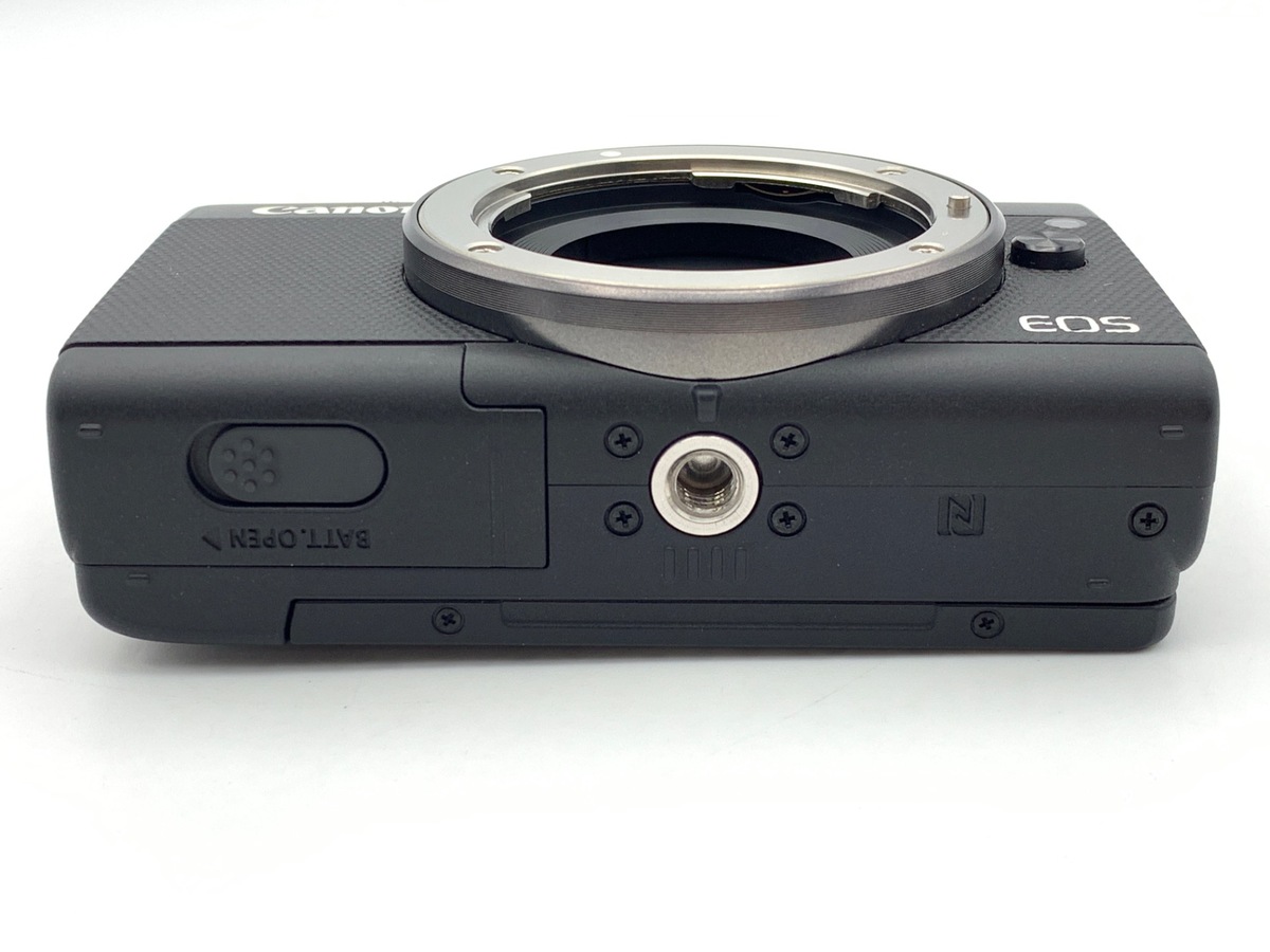 EOS M100 ボディ ブラック【2420万画素】