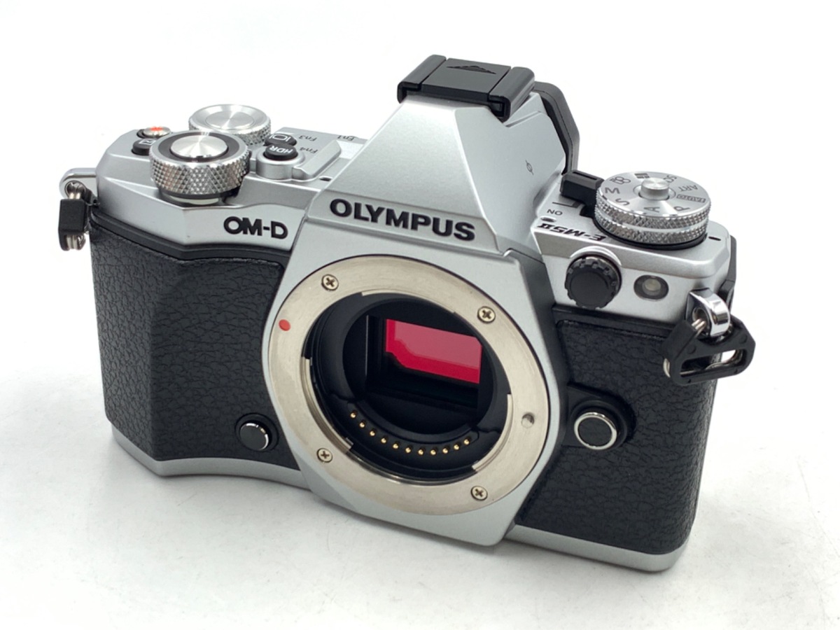 �I�����p�X OM-D E-M5 MarkII �{�f�B �V���o�[
