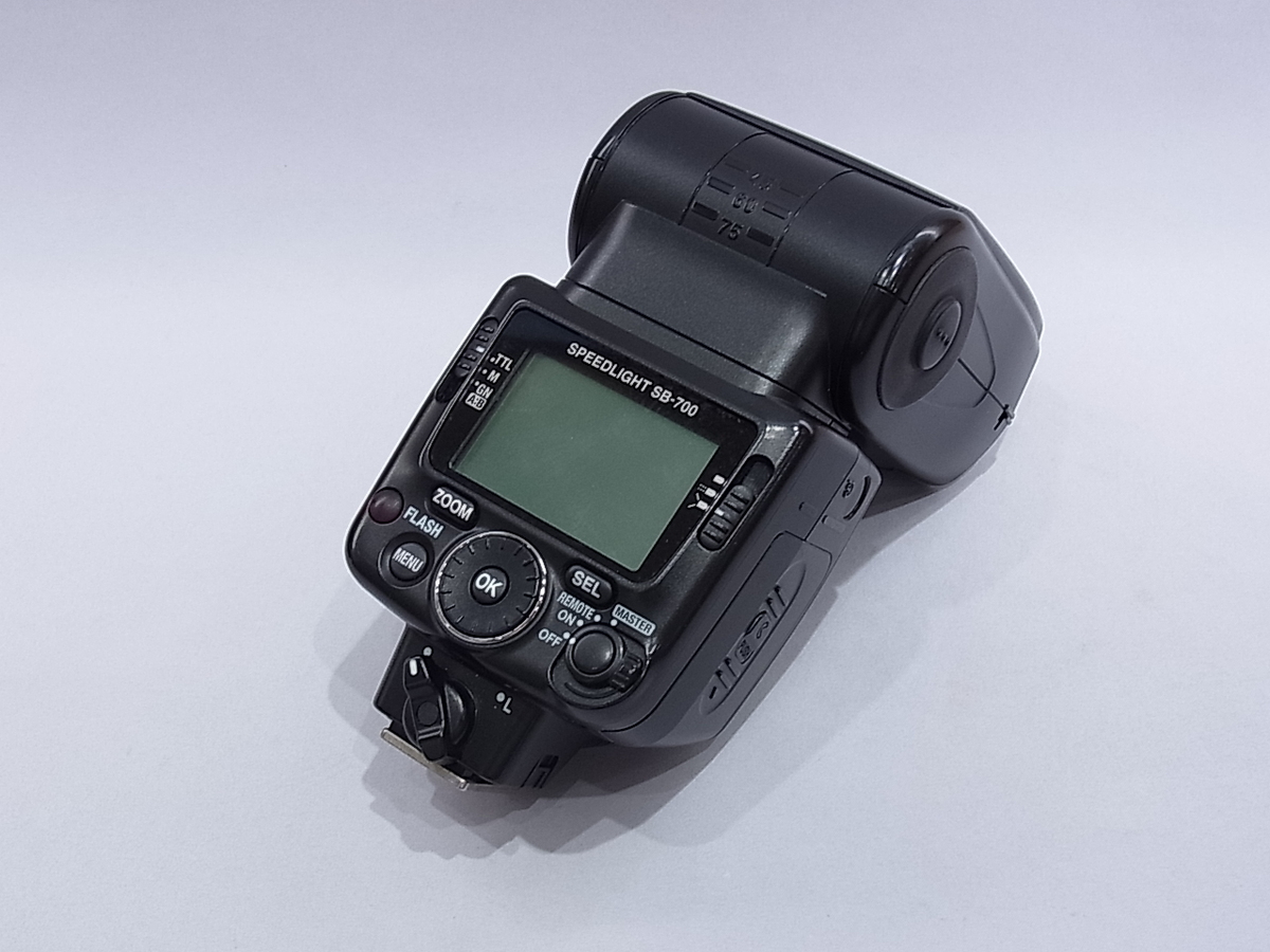 ニコン スピードライト SB-700