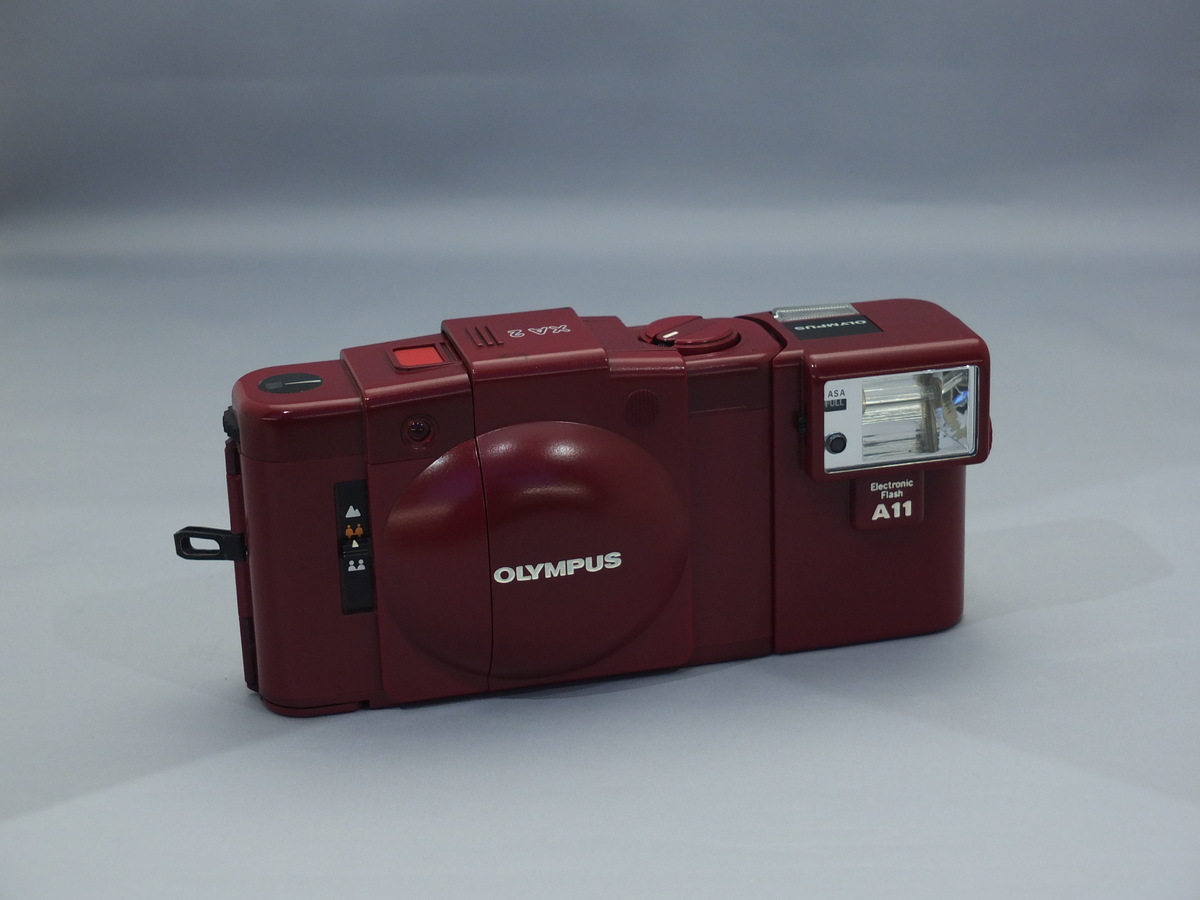 OLYMPUS オリンパス フィルムカメラ XA2 A11 レッド Amsterdam with the Olympus XA2 - A 35mm Film Camera Review and