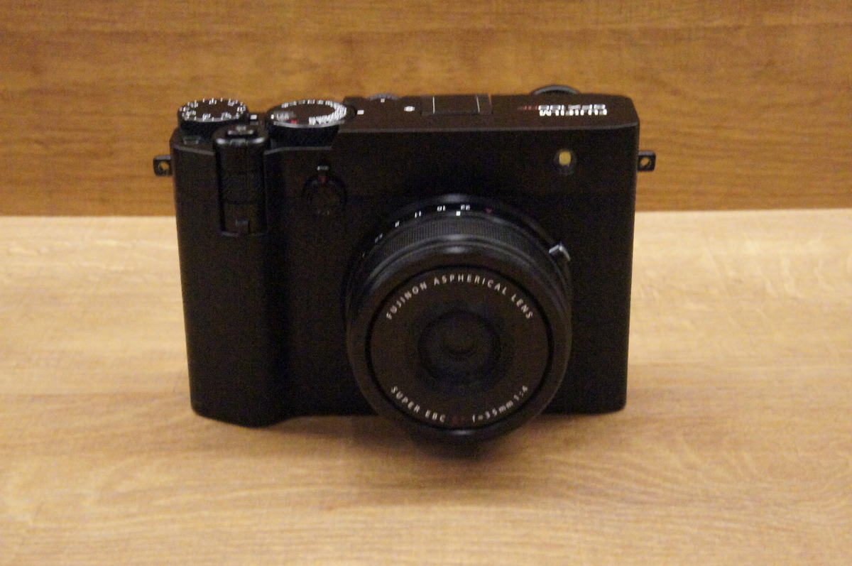 Fujifilm GFX 100RF 中判デジタルカメラ［中古］ FUJIFILM GFX100RF 中古価格比較 - 価格.com