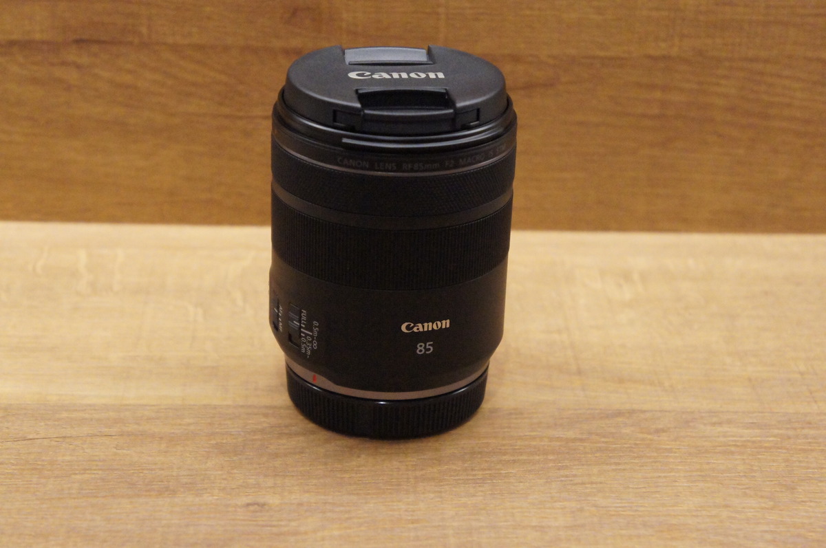 美品 キヤノン RF85mm F2 マクロ IS STM RF85mm F2 マクロ IS STM 中古価格比較 - 価格.com