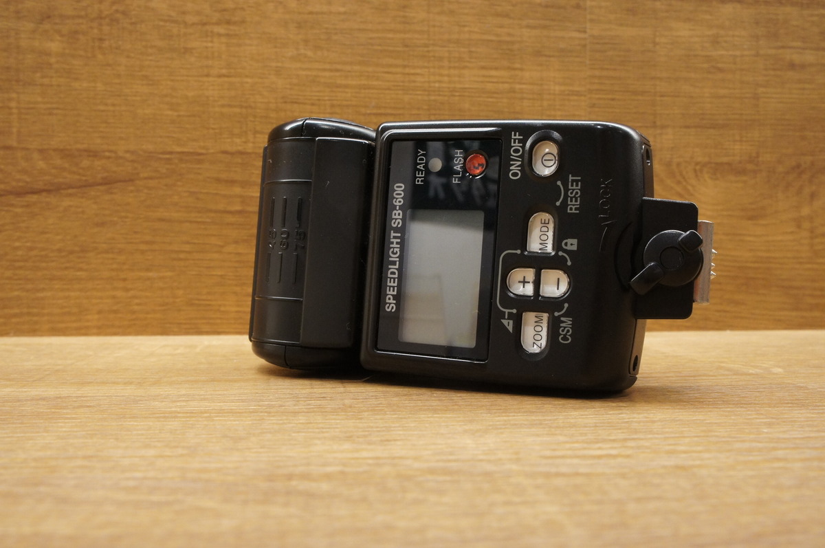 ニコン スピードライト SB-600 Amazon.com : Nikon SB-600 Speedlight Flash for Nikon Digital