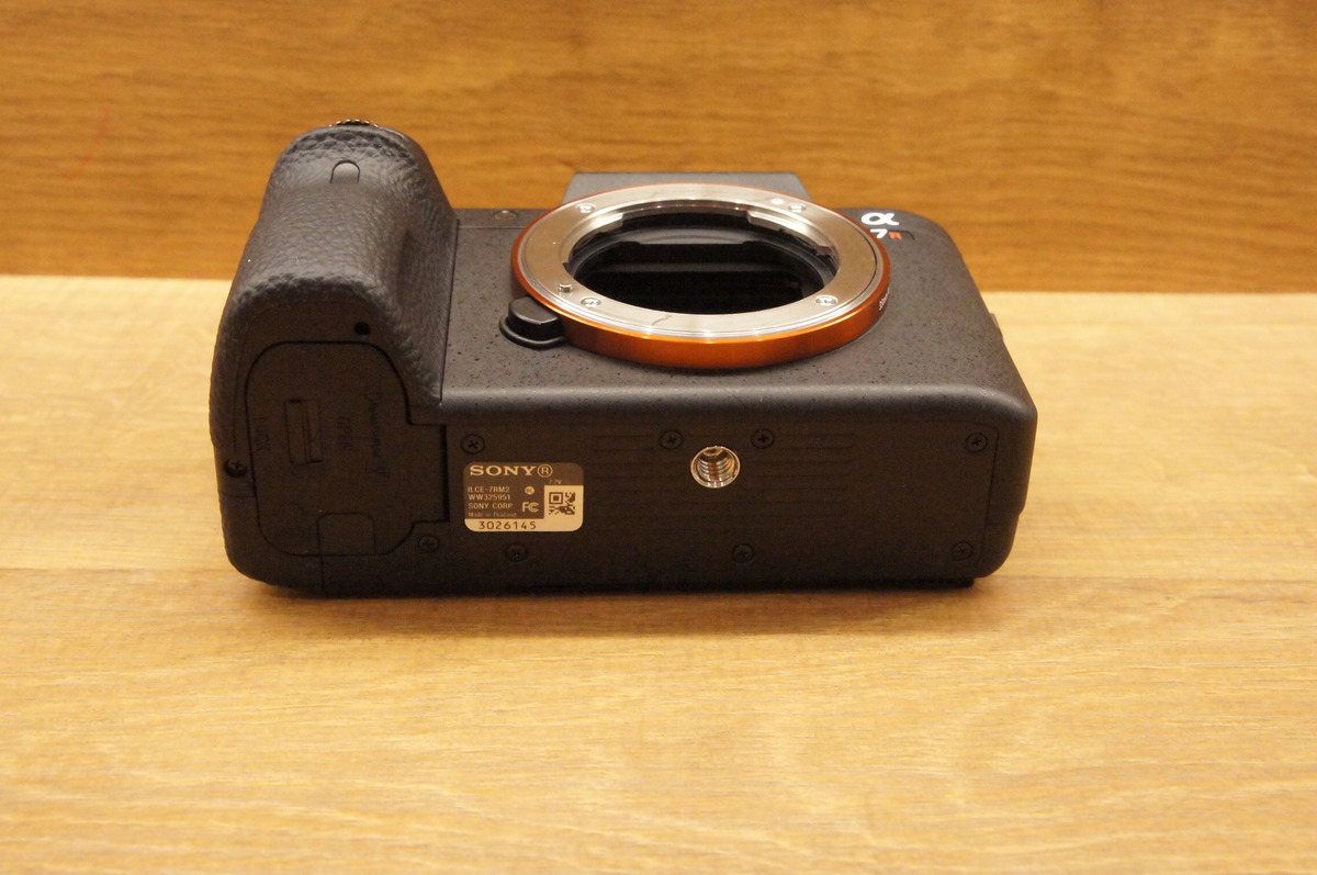 �\�j�[ ��7R II �{�f�B [ILCE-7RM2]