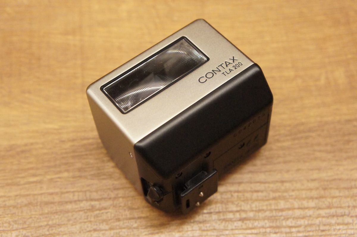 中古】コンタックス（CONTAX） TLA200(コンタックス ストロボ)クローム