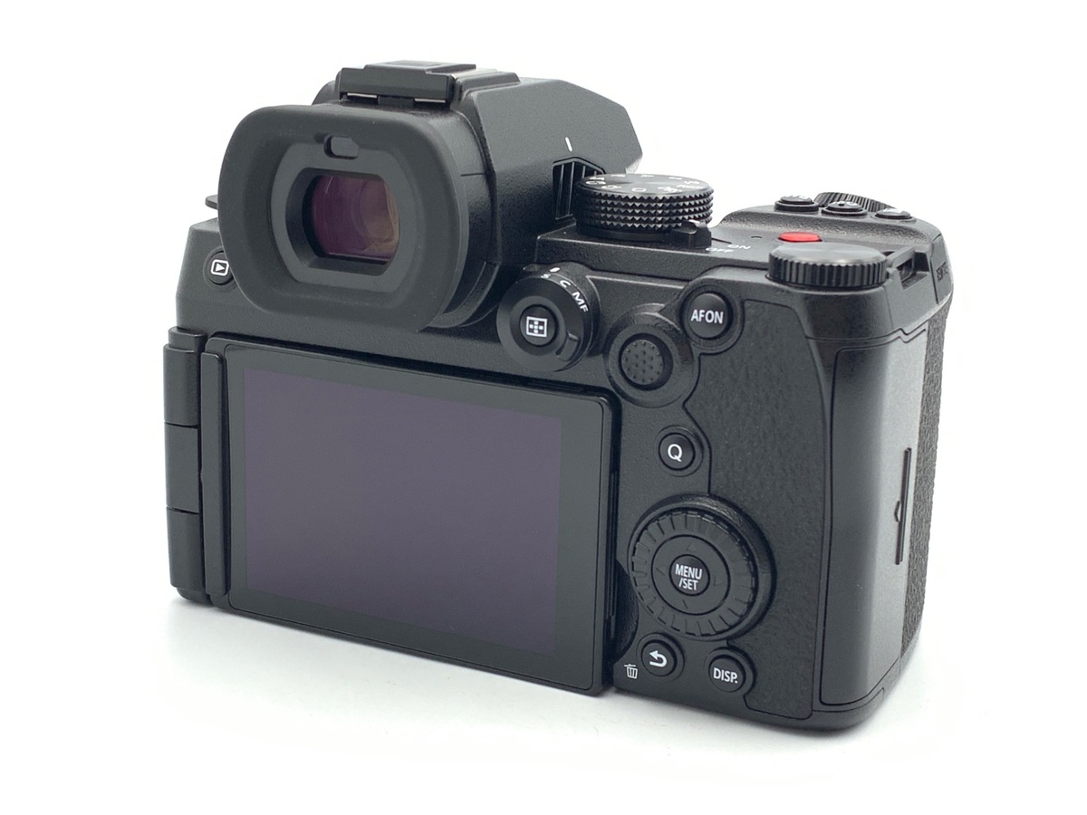 LUMIX DC-S5M2 �{�f�B