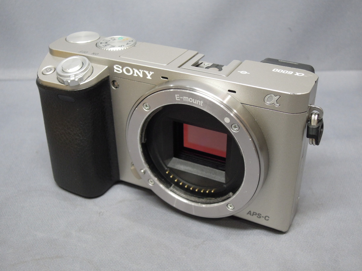 【中古】ソニー α6000 ボディ シルバー [ILCE-6000 S]