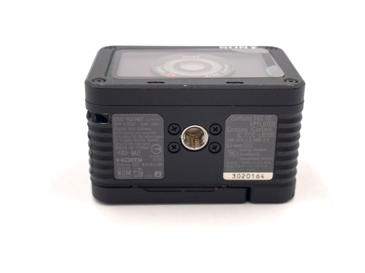 DSC-RX0M2�y1530����f�z