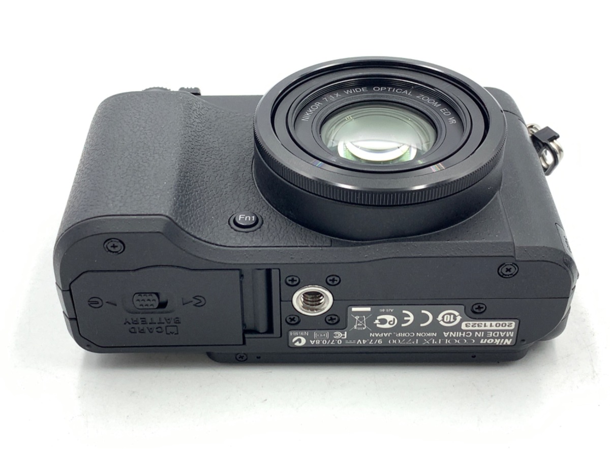 �j�R�� COOLPIX P7700 BK �u���b�N
