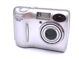中古】ニコン（Nikon）COOLPIX 5600 シルバー【500万画素】 在庫