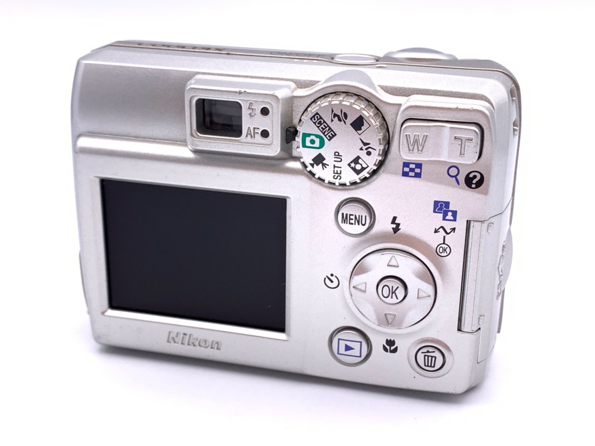 中古：B(並品)】ニコン（Nikon）COOLPIX 5600 シルバー【500万