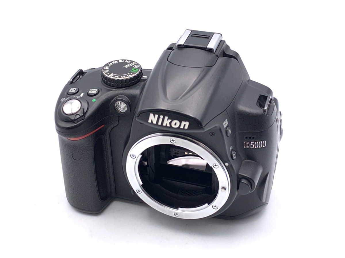 �j�R�� D5000 �{�f�B