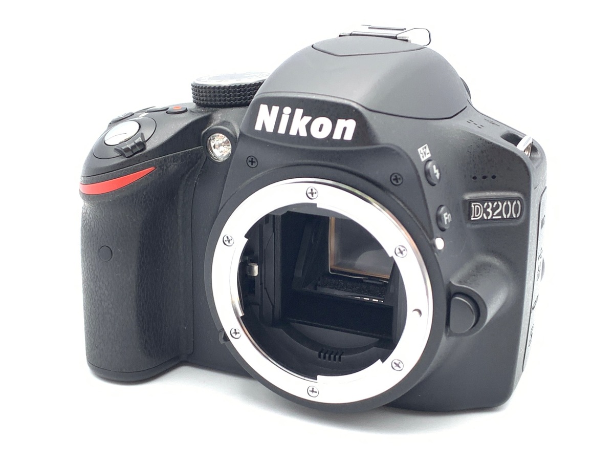 �j�R�� D3200 �{�f�B �u���b�N