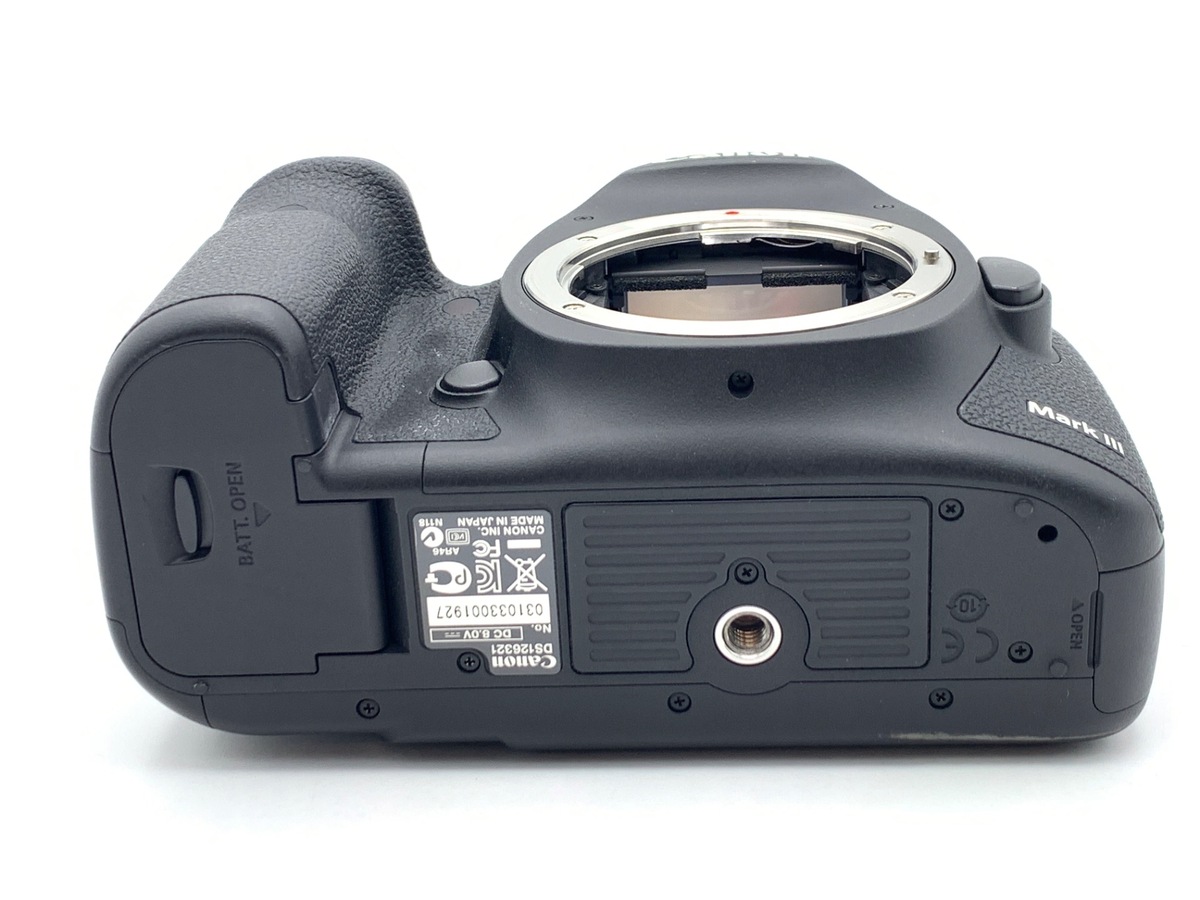 �L���m�� EOS 5D MarkIII �{�f�B