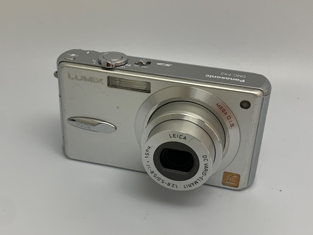 【中古】パナソニック（Panasonic）DMC-FX2【400万画素】