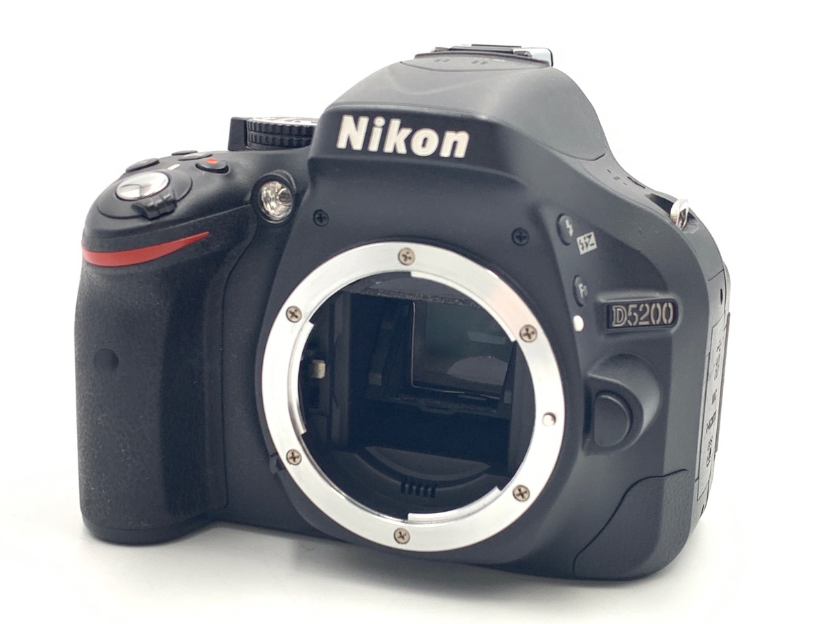 Nikon D5200 ボディ Amazon.com : Nikon D5200 24.1 MP CMOS Digital SLR Camera