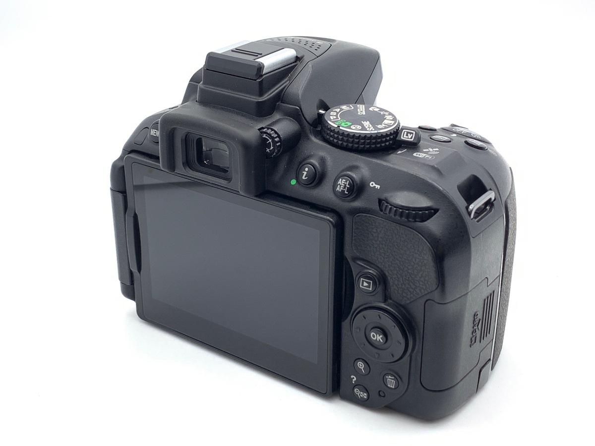 �j�R�� D5300 �{�f�B �O���[