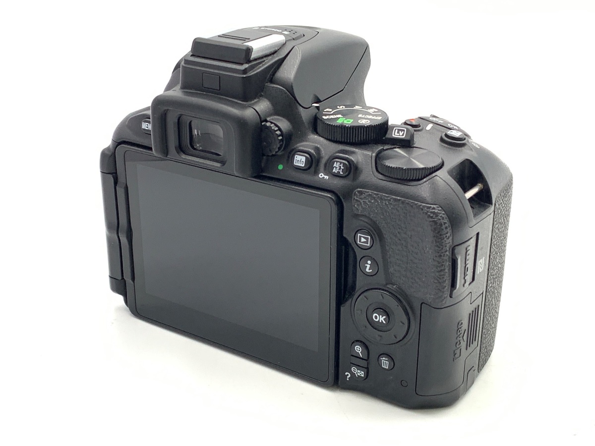 D5600 ボディ【2416万画素】
