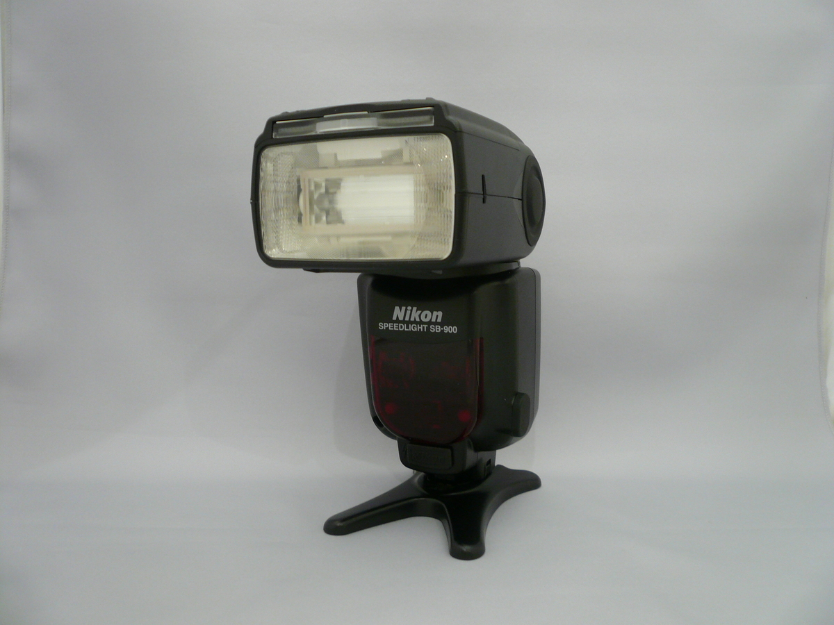 中古:B(並品)】ニコン スピードライト SB-900 | 2403280926486 中古:B(並品)】ニコン スピードライト SB-900 | 2403280926486