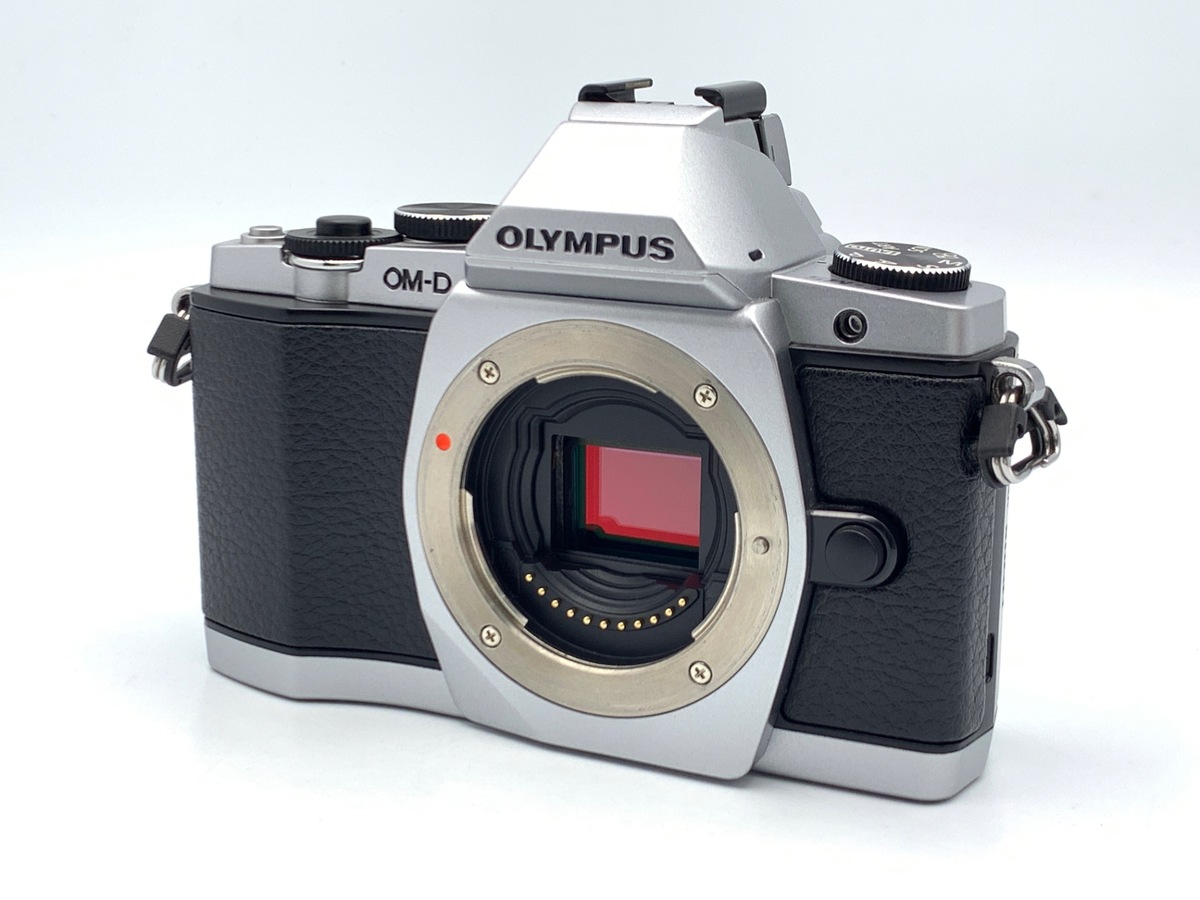 OM-D E-M5 ボディ シルバー【1605万画素】