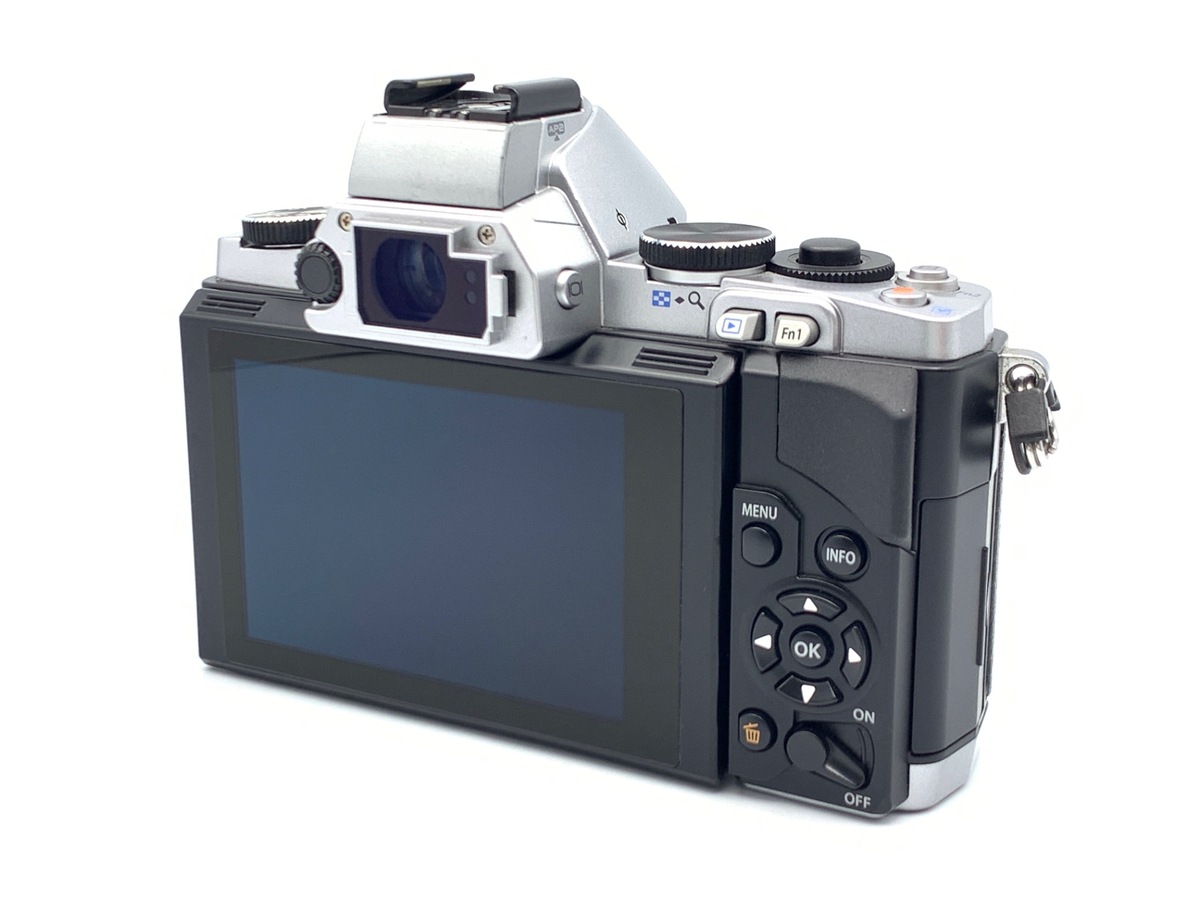 OM-D E-M5 ボディ シルバー【1605万画素】