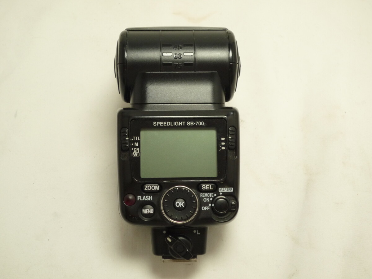 SB-700 スピードライト