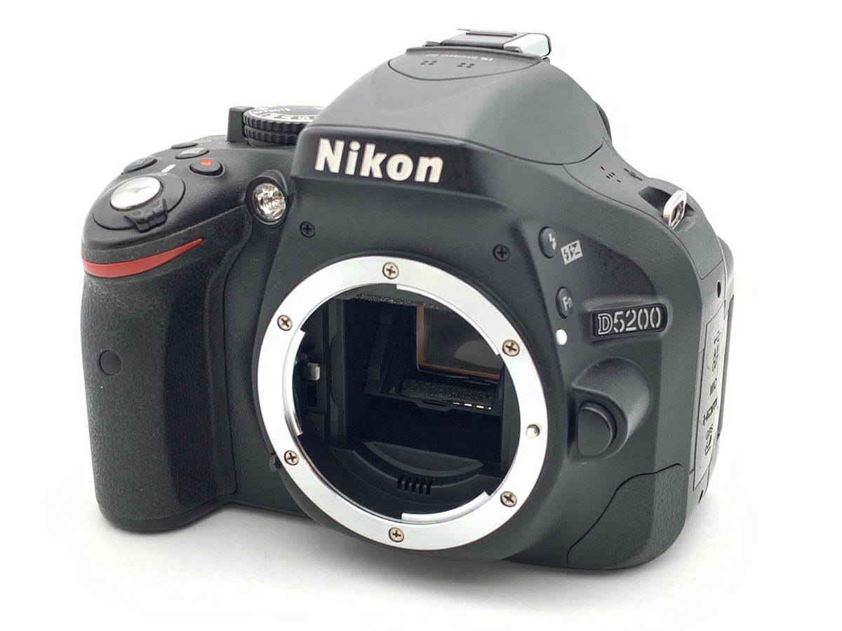 D5200 ボディ ブラック【2410万画素】