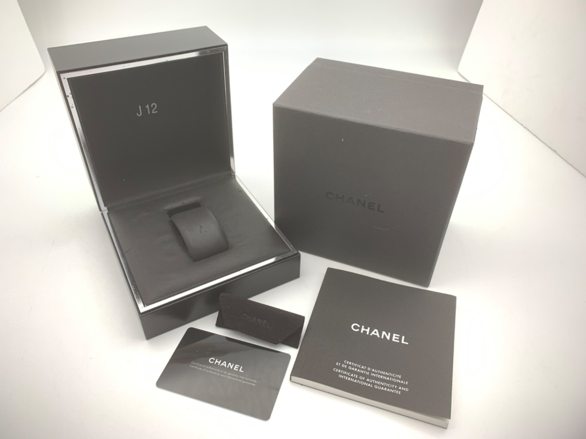 シャネル J12 38mm ホワイト H0970 セラミック