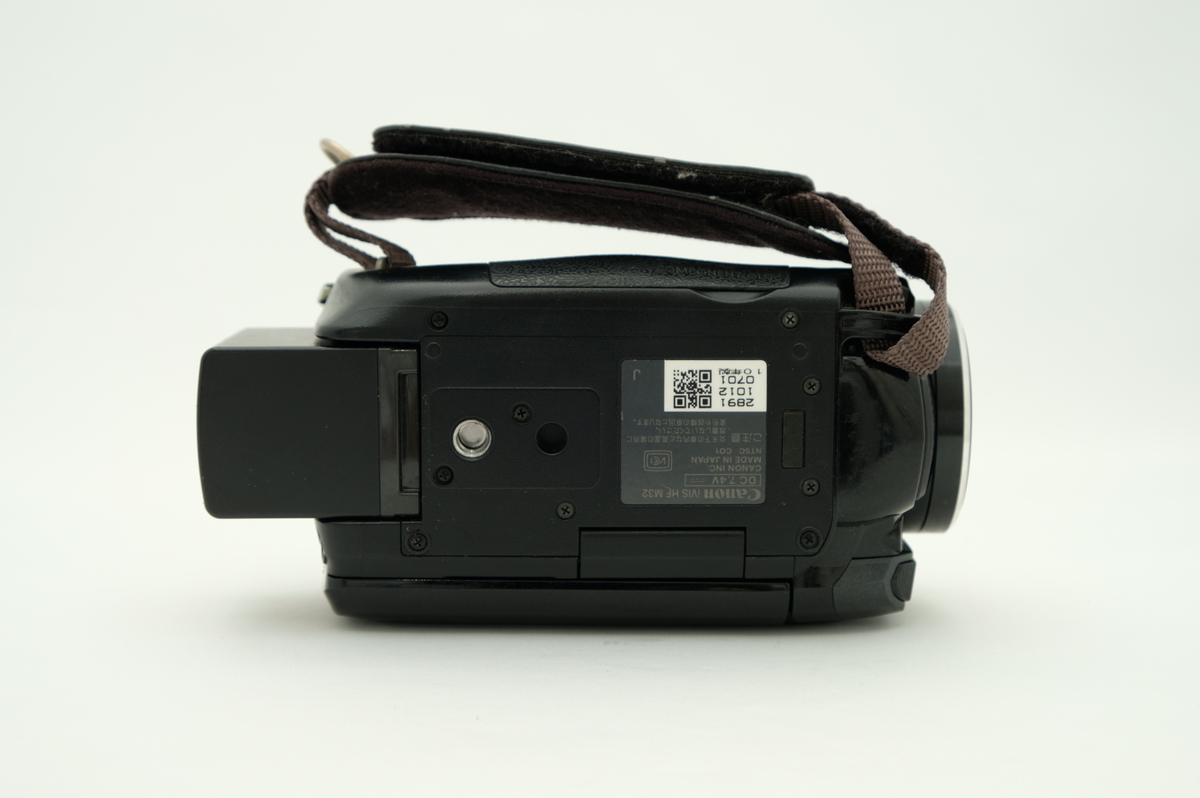 中古：C(やや難あり)】キヤノン iVIS HF M32 ブラック | 2445780037859