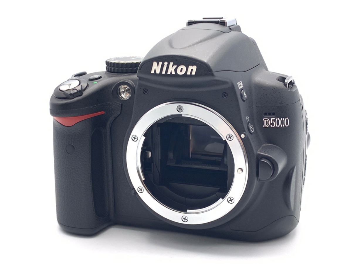 �j�R�� D5000 �{�f�B