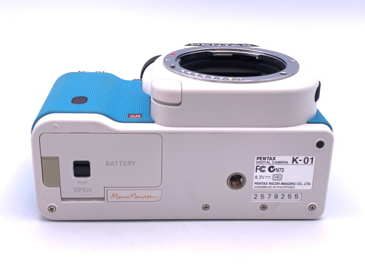 中古：B(並品)】ペンタックス K-01 ボディ ホワイト×ブルー