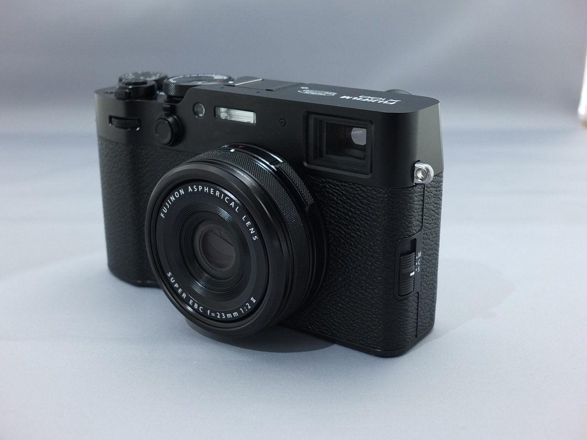 中古：AA(新品同様)】フジフイルム X100VI ブラック | 2445790039768