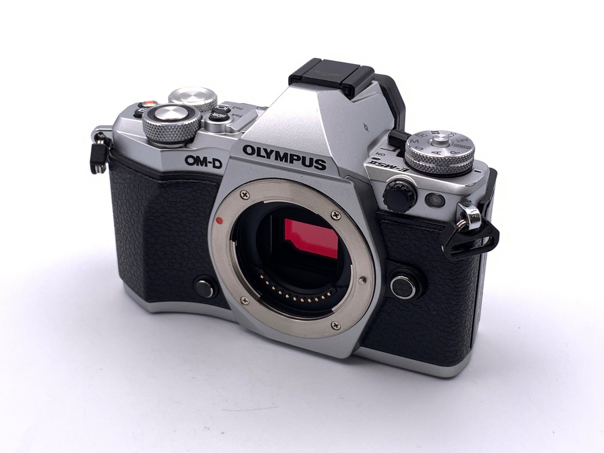 OLYMPUS OM-D E-M5 Mark II ボディ [シルバー] 中古価格比較