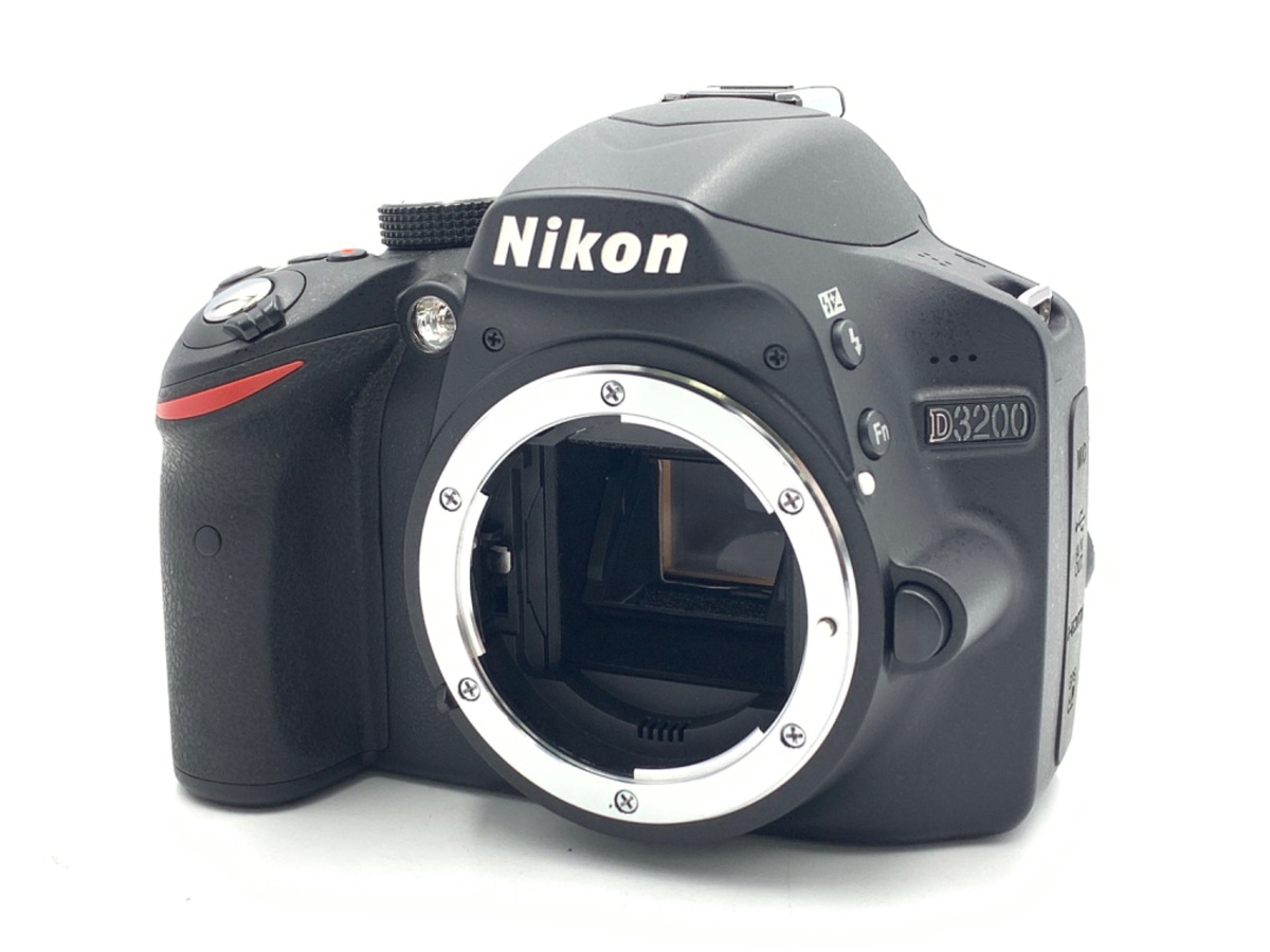 D3200 ボディ ブラック【2420万画素】