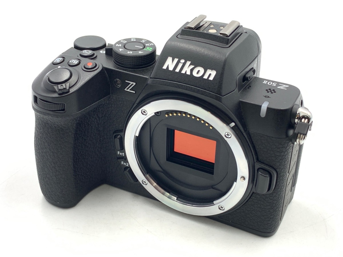 ［値下げ10/23まで］NikonD5600 ダブルズームキット+単焦点レンズ Amazon | Nikon デジタル一眼レフカメラ D5600 ダブルズーム
